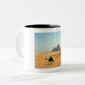 ラクダ角錐 ツートーンマグカップ (正面左)