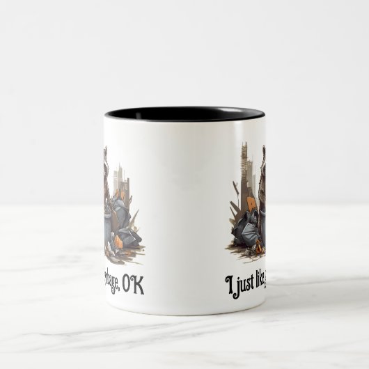 ラクーンはゴミが好きだ ツートーンマグカップ (中央)