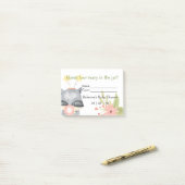 ラクーンは瓶の赤ん坊のシャワーゲームの中にいくつかを推測 ポストイット (デスク上)