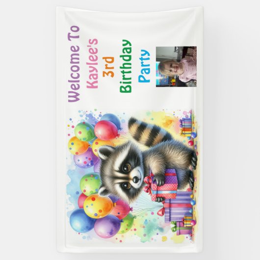 ラクーンウッドランドをテーマにした誕生日 パーソナライズされた 横断幕 (縦)