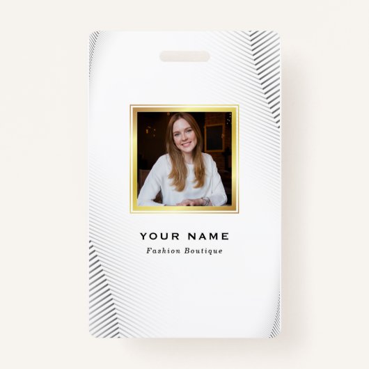 ラグジュアリエレガントーブティックホワイト金ゴールド バッジ (正面)