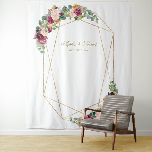 ラグジュアリーなユーカリとサフラン花のゴールドウェディングプロップ タペストリー (インサイチュ)