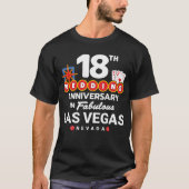 ラグジュアリーなラスベガスの18回目結婚記念日をお祝いするカップル Tシャツ (正面)