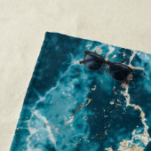 ラグジュアリーエレガントブルー金ゴールドマーブルエフェクトモノグラム ビーチタオル (インサイチュ)