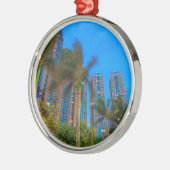 ラグジュアリーコンドミニアムズイン中国 メタルオーナメント (左)