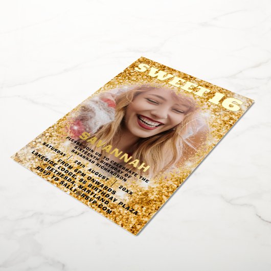 ラグジュアリーゴールドフォイル&グリッターフォトスイート16パーティー 箔招待状 (回転した状態)