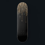 ラグジュアリーシックブラック金ゴールドスパークリーグリッターフリンジ スケートボード<br><div class="desc">この華やかで豪華なプリントは、トレンディーの女性のためのスタイリッシュ完璧なデザインである。黒い背景にフェイクグリッタータイポグラフィを付けフェイクたスパークリーな金ゴールドグリッターフリンジシンプルカーテン。ハリウッドエレガントの雰囲気を持つシックで、トレンディーでモダンきらきら光る、デザインだ！***重要なデザイン注：一致する製品要求、色変更、配置変更、その他の変更要求などのカスタムデザイン要求についてクリックは、「MESSAGE」ボタンをクリックするか、設計者に直接lafemme.art@gmail.com宛てに電子メールを送信してください。あなたは彼女に完全なデザインと新しい要求をカスタム電子メールで送ることができる。</div>