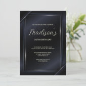 ラグジュアリーダークグレーバックグラウンドシルバーライン誕生日 招待状 (スタンド正面)