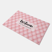 ラグジュアリーピンクタフテッドダイヤモンドパターンウェルカム ドアマット (アングル)