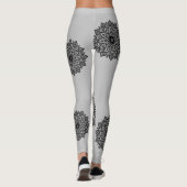 ラグジュアリーブラックマンダラ設計レギンス。 レギンス (裏面)