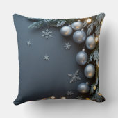 ラグジュアリーホリデーピロー – スノーフレークデザイン クッション (裏面)