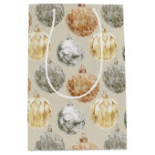 ラグジュアリーメタルオーナメントオンニュートラルベージュ ミディアムペーパーバッグ (正面)