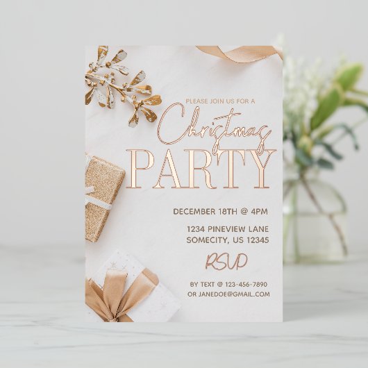 ラグジュアリー金ゴールドタイポグラフィクリスマスパーティー 箔招待状 (立ち正面)