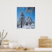 ラグナ山脈の雪に覆われた木々 ポスター (キッチン)