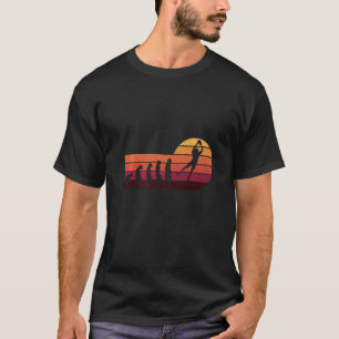 ラグビーボールスポーツ選手レトロ進化ラグビーチーム Tシャツ