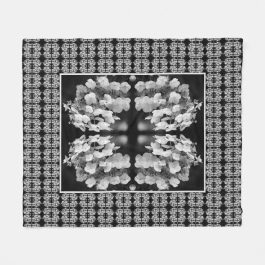 ラケカップアジサイ黒と白抽象芸術 フリースブランケット (正面(横))