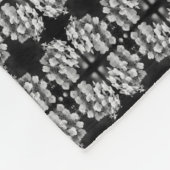 ラケカップアジサイ黒と白抽象芸術 フリースブランケット (角)