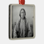 ラコタのリーダー座るブル先住民アメリカインディアン メタルオーナメント (右)