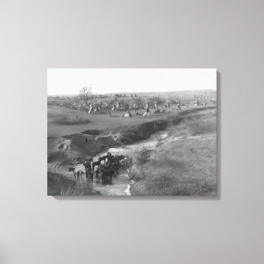 ラコタインディアンキャンプアットザホワイトクレイ キャンバスプリント (正面)