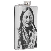 ラコタ首席降伏：座るブルフォートブフォード フラスク (右)