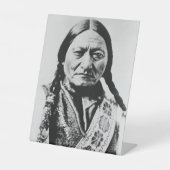 ラコタ首席降伏:座るブルフォートブフォード 台座サイン (正面)