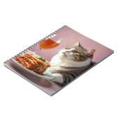 ラザニアとワイングラスがかわいいグレー猫 ノートブック (左側)