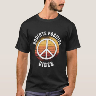 ラジエー前向きトビーブニューエイジレイヴフラワーチャイルド Tシャツ