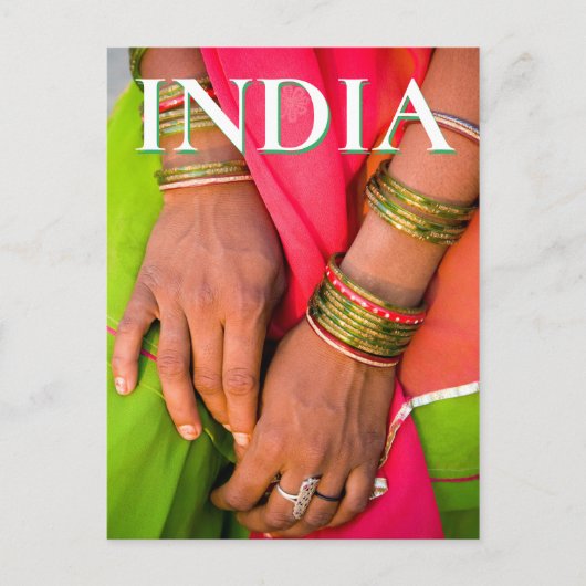 ラジャスタン女性の手の近く ポストカード (正面)