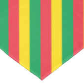 ラスタは緑の黄色い赤のストライプの旗パターンを着色します テーブルクロス (アングル)