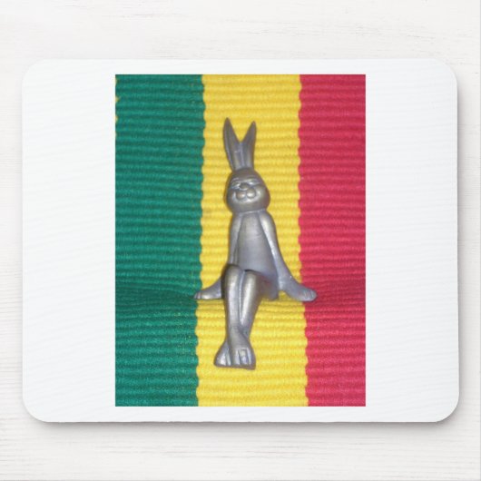 ラスタ色のバニー： GroovyのTouch マウスパッド (正面)