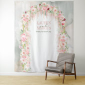 ラスティックなセージグリーンとピンクの花のアーチ タペストリー (インサイチュ)