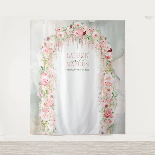 ラスティックなセージグリーンとピンクの花のアーチ タペストリー (正面)