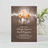 ラスティックなメイソンジャーと納屋の照明がかかったエンゲージメントパーティー 招待状 (スタンド正面)