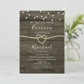 ラスティックウッドとストリングライトの結婚式の披露宴 招待状 (スタンド正面)