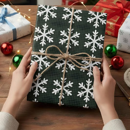ラスティックグリーンとブラックのチェック柄スノーフレーク クリスマス ラッピングペーパー