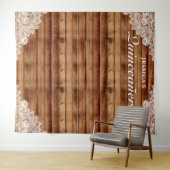 ラスティック ウッド & レースのキンセアニエラ フォト背景 タペストリー (インサイチュ(横))