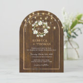 ラスティック ストリング ライト ゴールド アーチ マグノリア ウェディング 招待状 (スタンド正面)