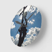 ラスティ・ザ・ラインマン ラウンド壁時計 (傾斜)