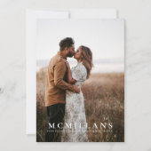 ラストネームスタイリッシュホリデーパターンクリスマスカード シーズンカード (正面)