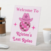 ラストロデオピンクディスコ女性のカーボーイバチェロレッテ歓迎 台座サイン (インサイチュ)
