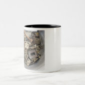 ラスト遠くに ツートーンマグカップ (中央)