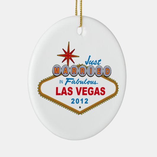ラスベガスすばらしい2012年のベガスの印のたった今結婚しました セラミックオーナメント (右)