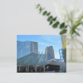 ラスベガスのアリアの噴水と建築 ポストカード (スタンド正面)