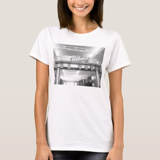 ラスベガスへようこそ Tシャツ (正面)