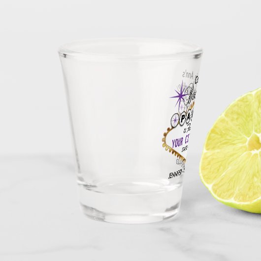 ラスベガススタイルの独身最後の夜 - パープル ショットグラス (左)