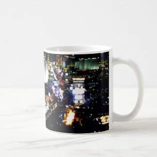 ラスベガス夜のストリップ コーヒーマグカップ