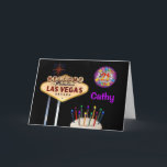 ラスベガス21日の誕生日カード 招待状<br><div class="desc">ラスベガス21歳の誕生日カード21歳の誕生日バルーンとお誕生日ケーキ!自分の誕生日の女の子か男の子にテキストを変更します。内部文字が言う。素敵なラ招待されスベ救済ガスで、吹キャシーの誕生日のろうそくを取り除くこと。文字は、名前のみを変更することもできます。グローカードは可愛いしユニークおもしろいも…... </div>