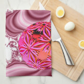 ラズベリーのピンクの視野、抽象的な雪の薄片 キッチンタオル (四つ折り)