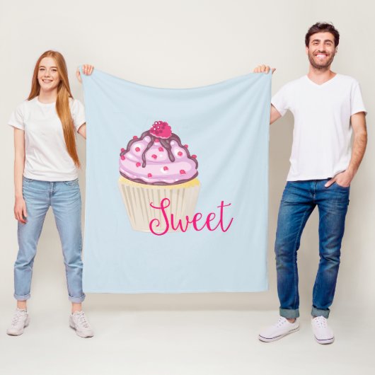 ラズベリーの入った甘いカップケーキ フリースブランケット (インサイチュ)