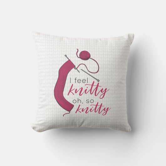 ラズベリージャ感じムIニットティOh So Nitty クッション (正面)